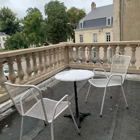 Maison Atypique Au Pied De L'eglise St Gery Villa Cambrai